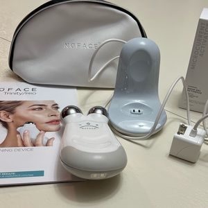 NuFACE Trinity® Facial Trainer.